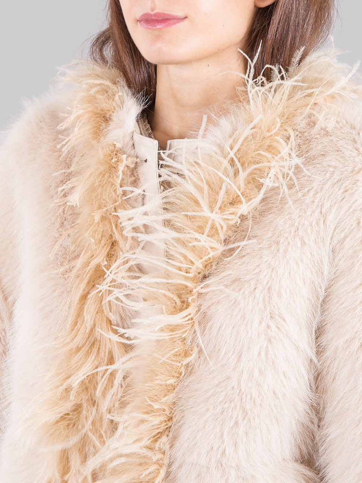 Eco fur with feathers