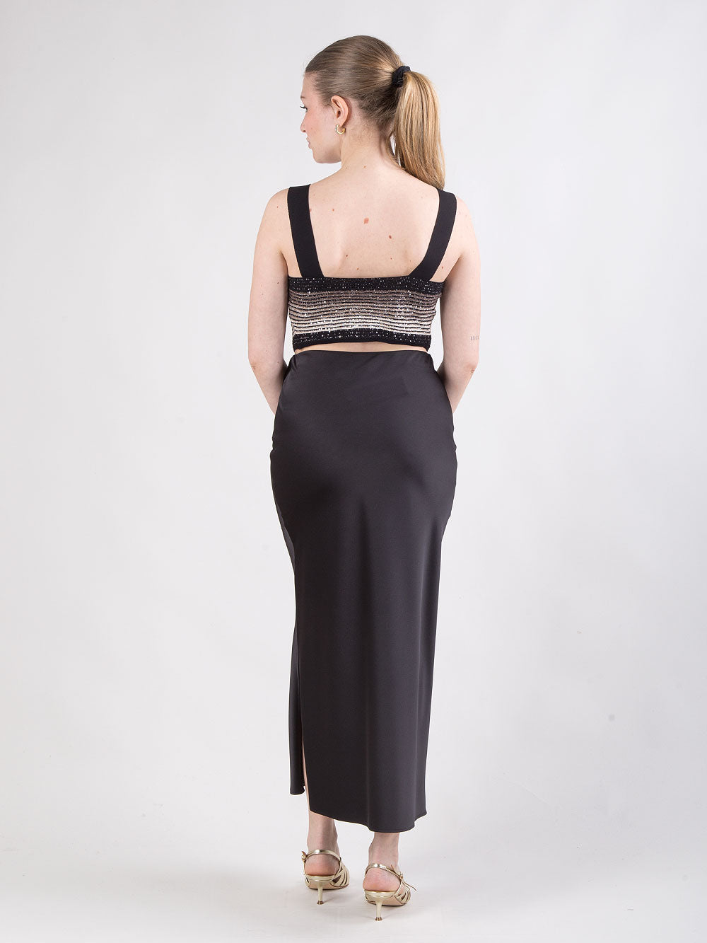 Gonna midi in raso lucido con spacco laterale