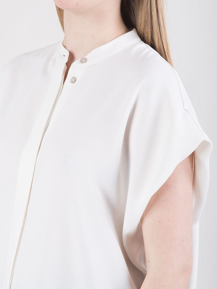 Top in cady fluido con colletto alla coreana