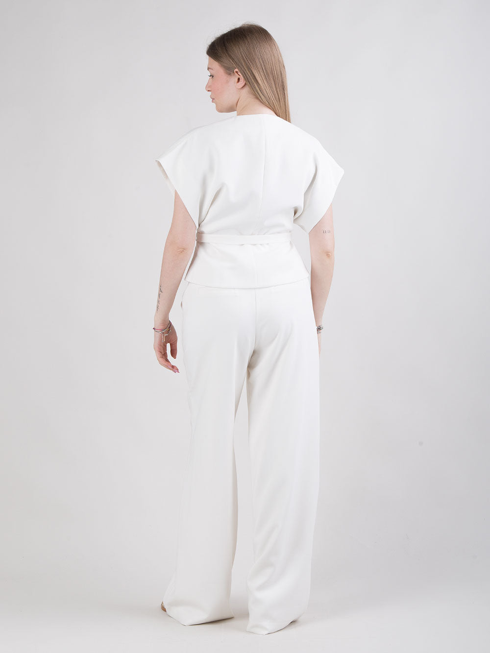 Completo bianco camicia e pantalone