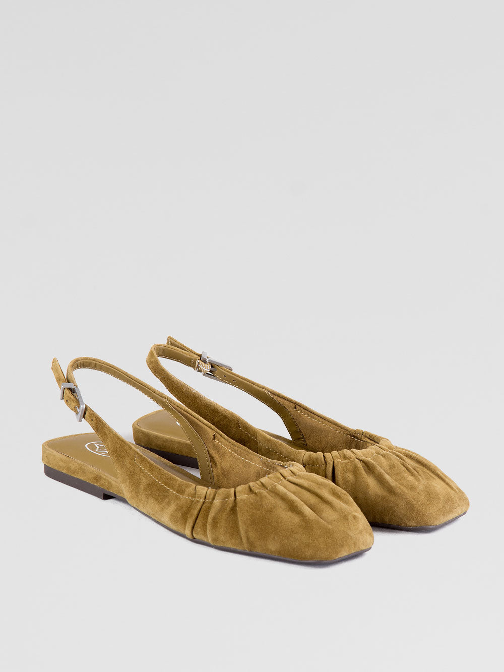 Ballerina in suede verde a punta quadrata