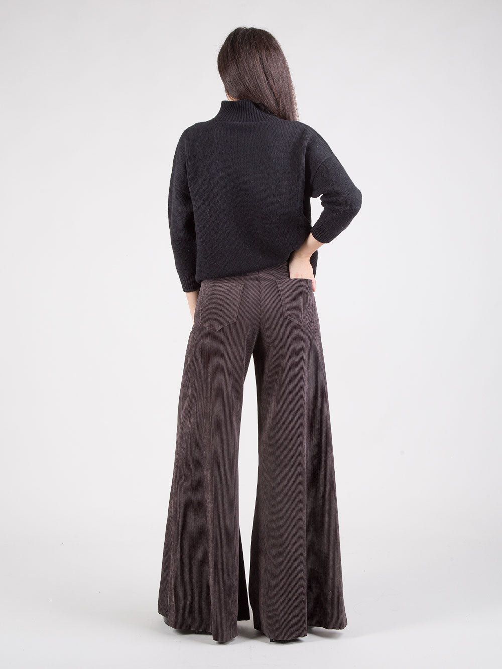 Pantaloni maxi flare