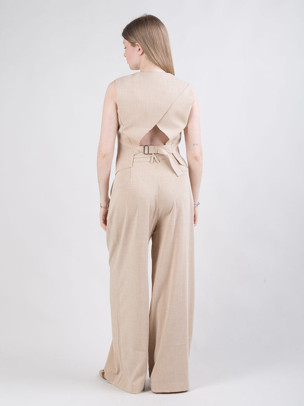 Pantaloni a gamba larga con pinces