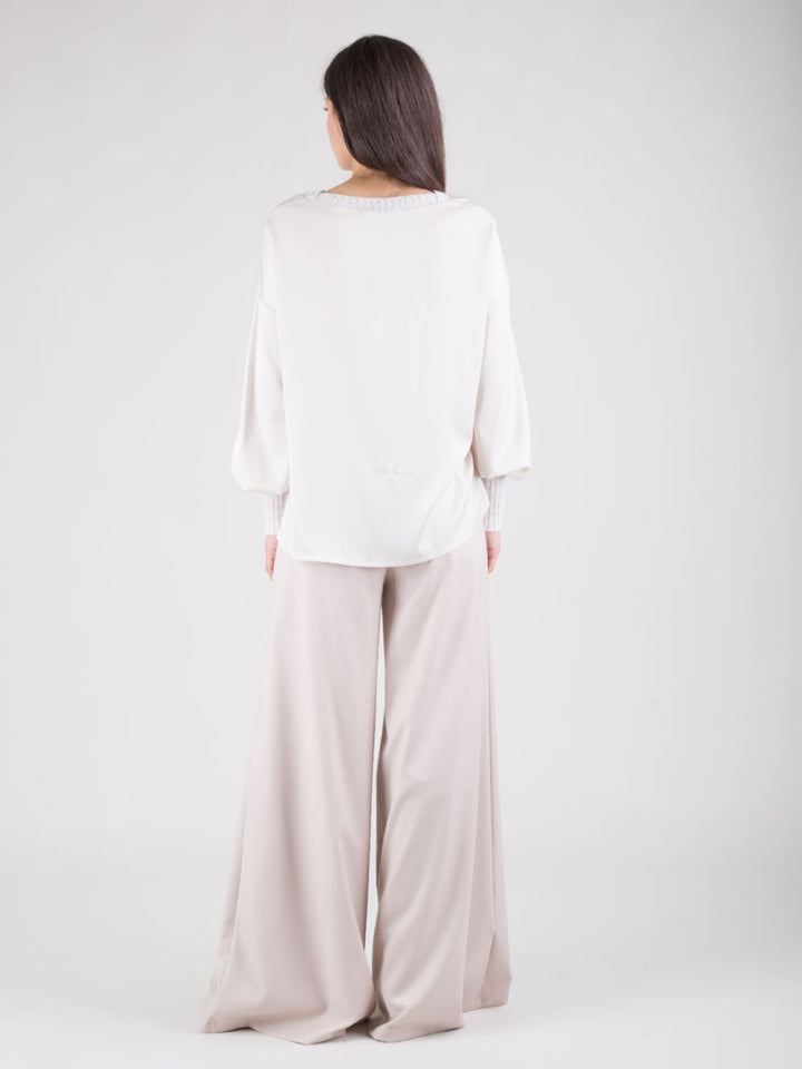 Pantaloni ampi