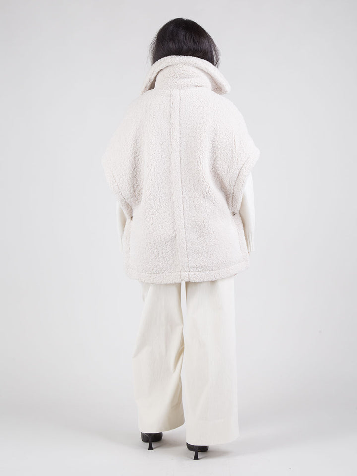 Teddy Cape Luca