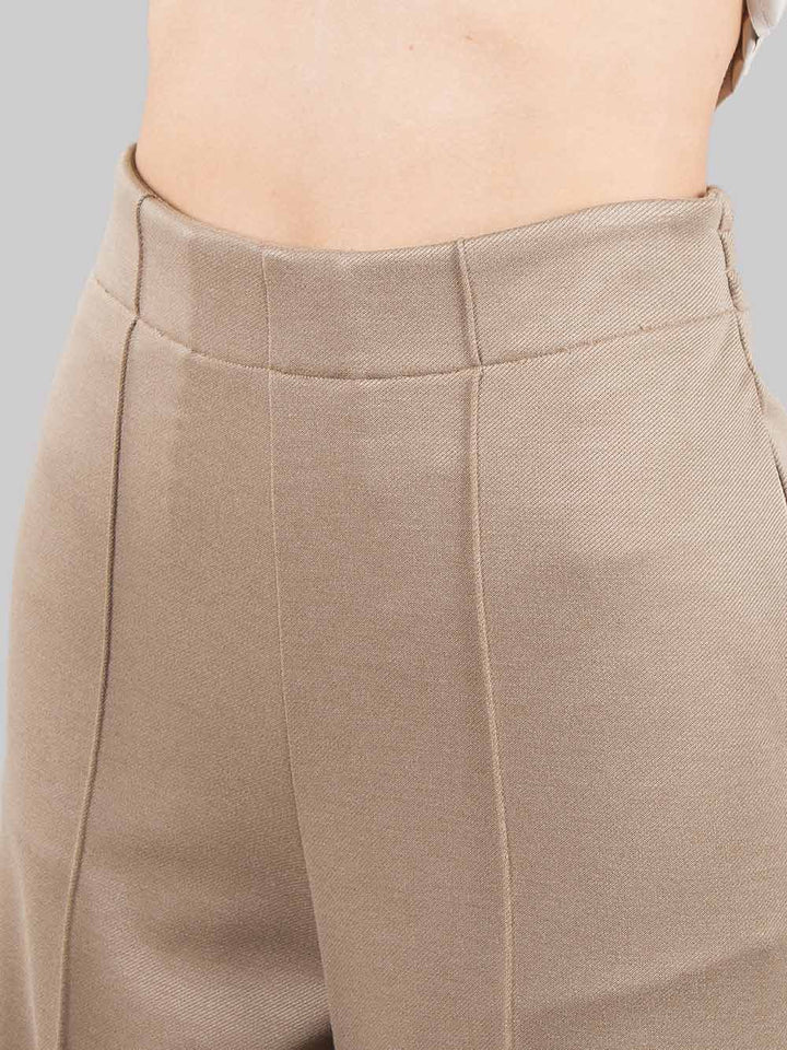 Wide leg trousers