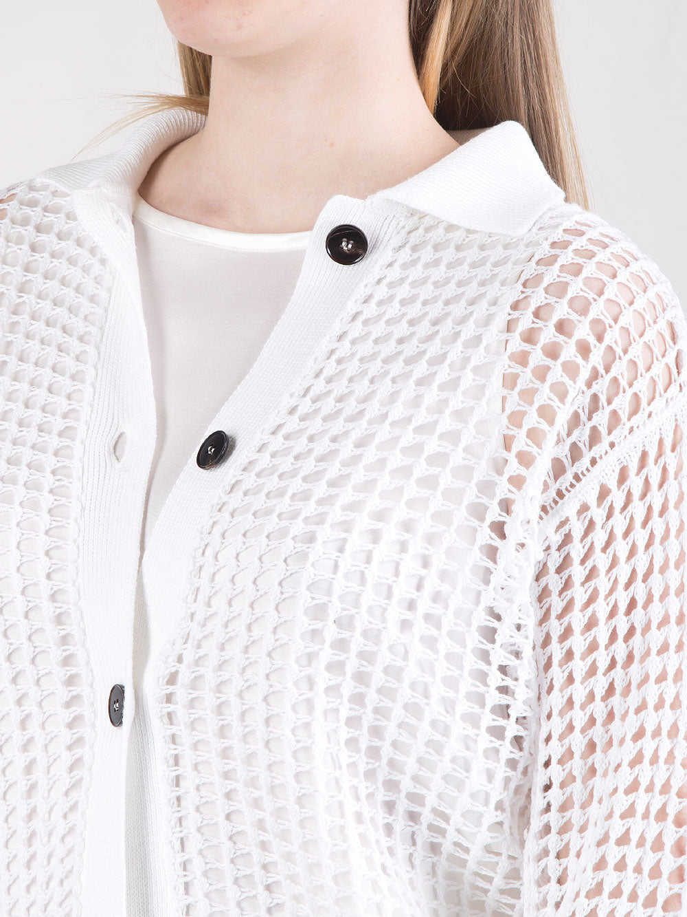 Cardigan traforato con bottoni a contrasto