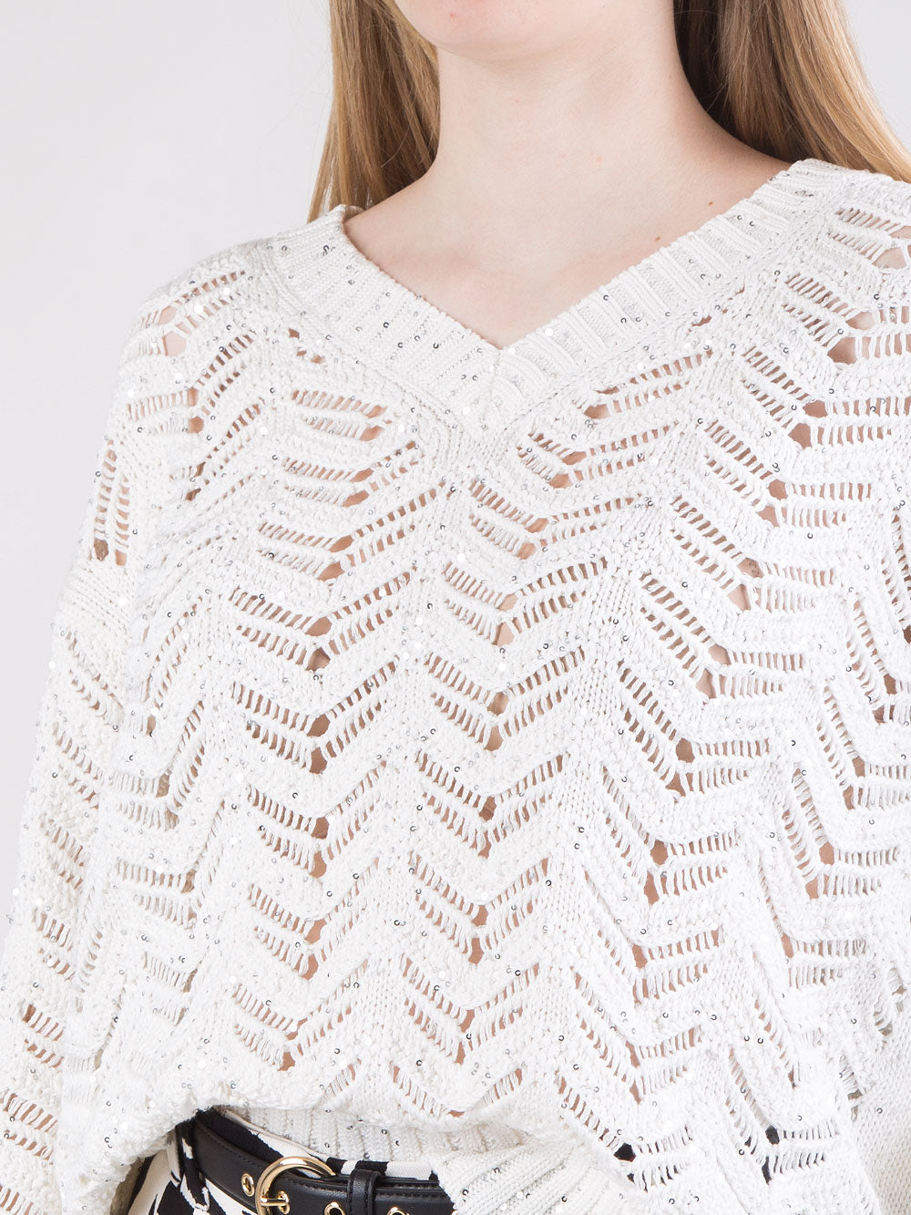 Maglia Chevron traforata con micro paillettes
