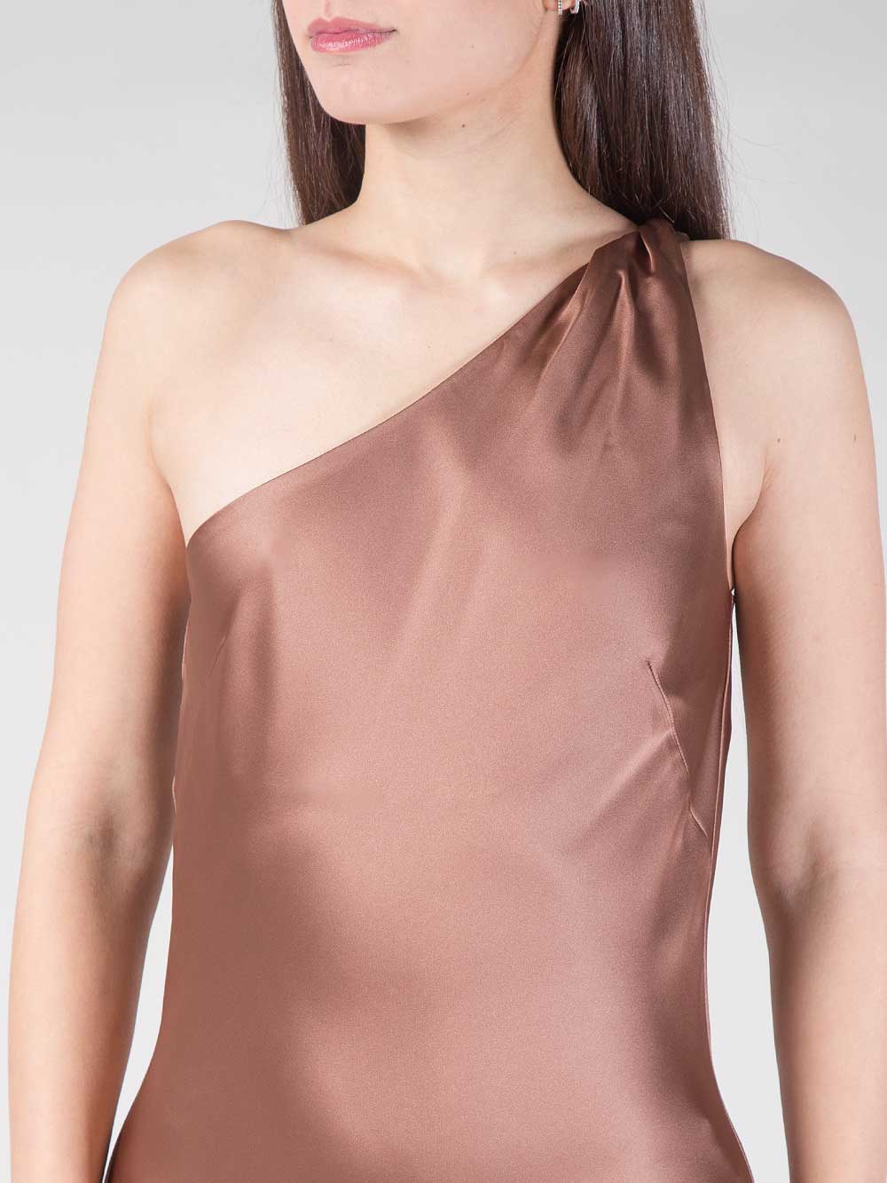 Abito monospalla con frange