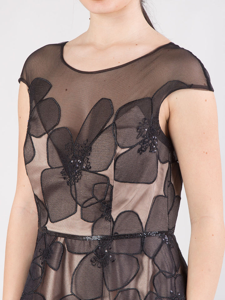 Abito midi in tulle ricamato con paillettes e sottoveste a contrasto