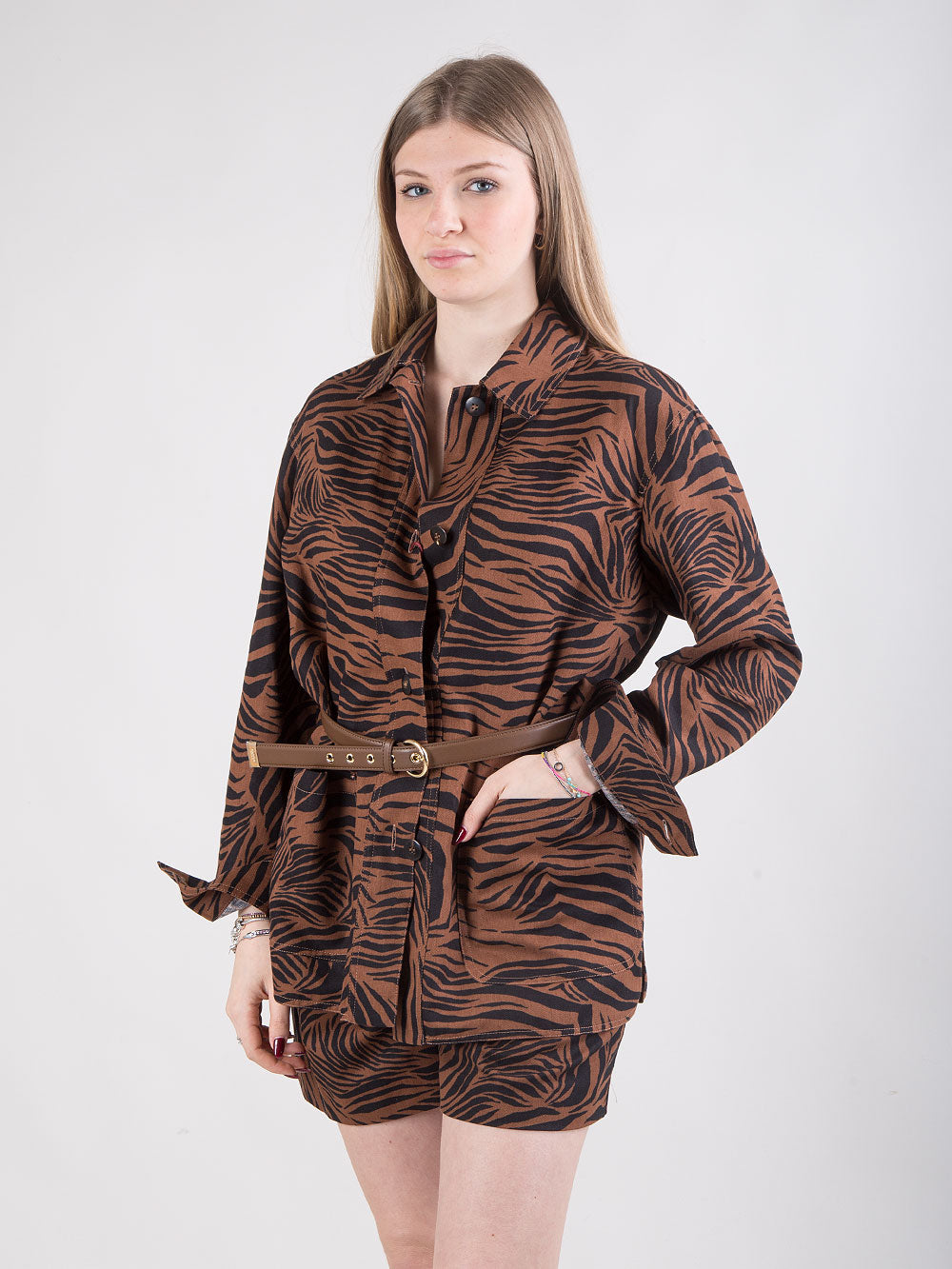 Camicia a maniche lunghe con stampa animalier