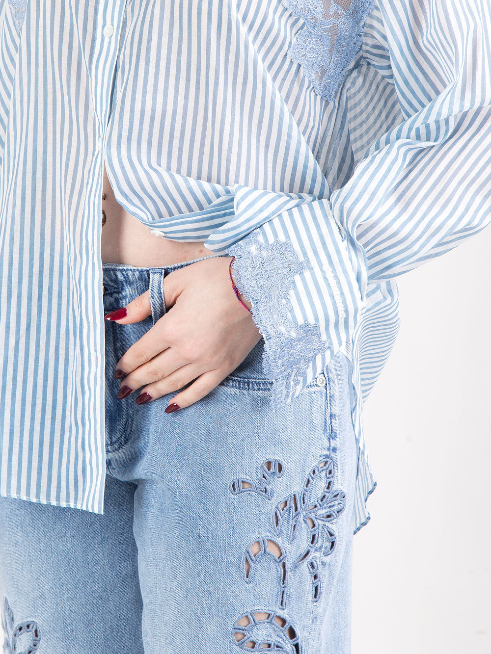 Camicia over bacchettata con ricami