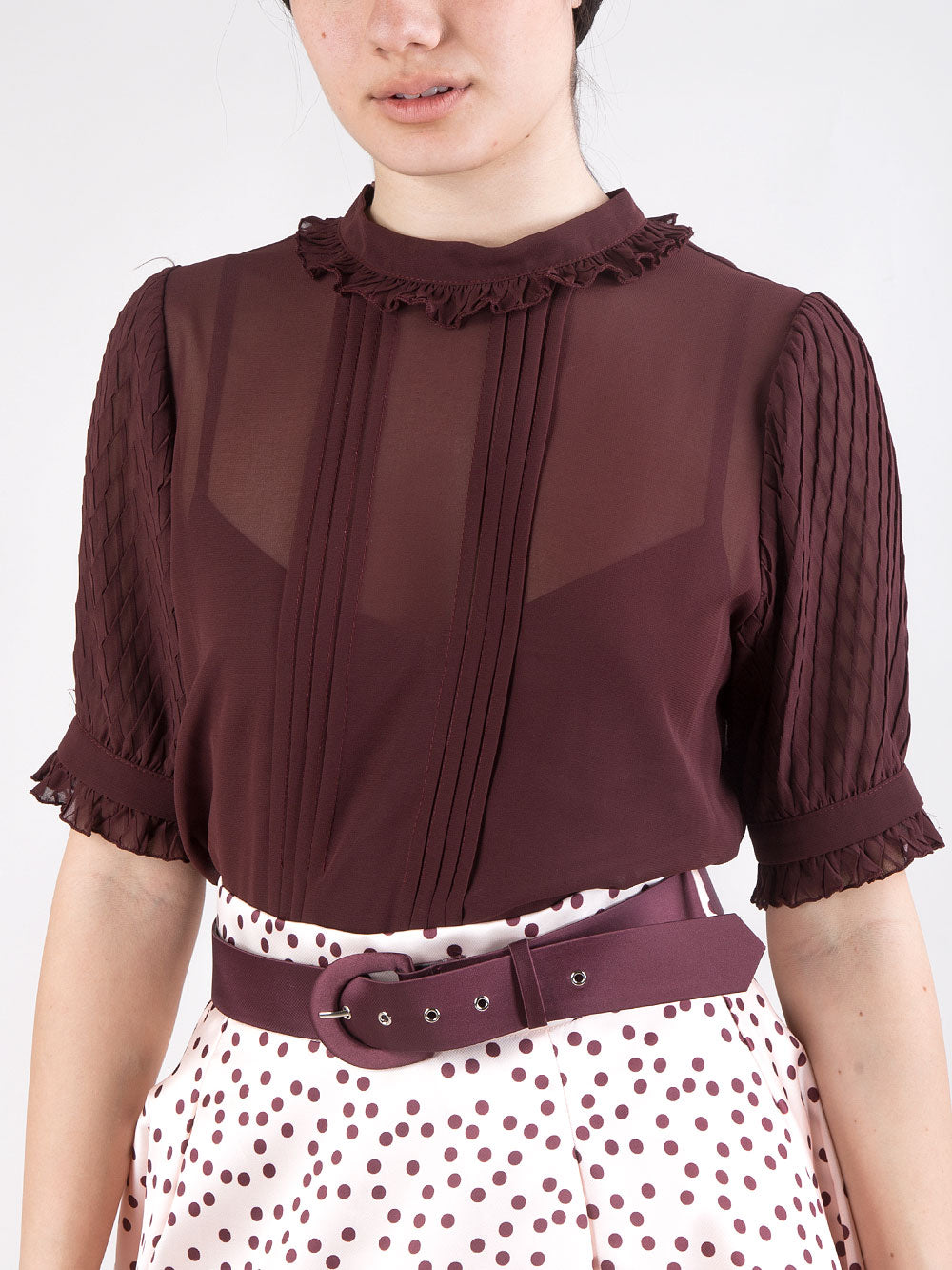 Completo ampia con spacco e camicia trasparente