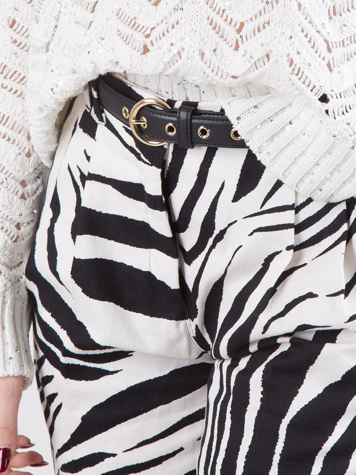 Shorts con pinces e stampa animalier