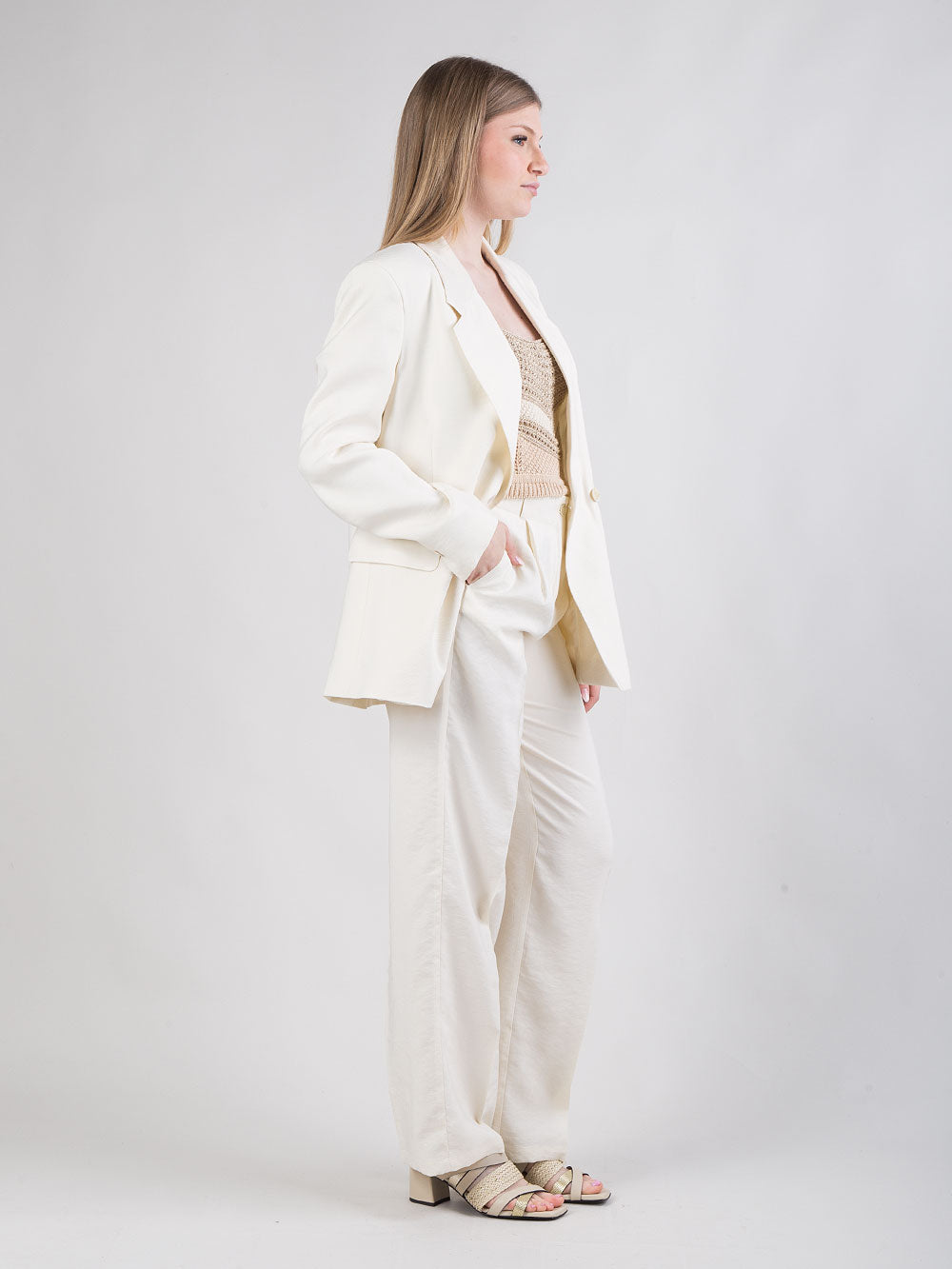 Tailleur con giacca doppiopetto