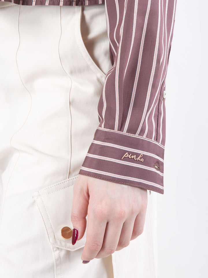 Camicia cropped con top applicato