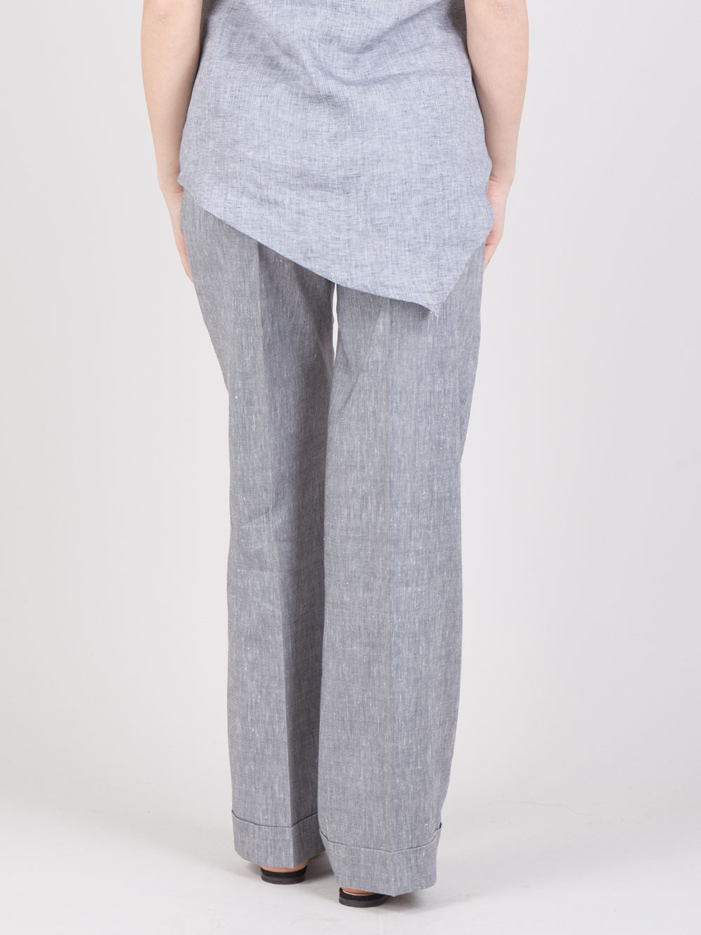 Pantaloni con risvolti