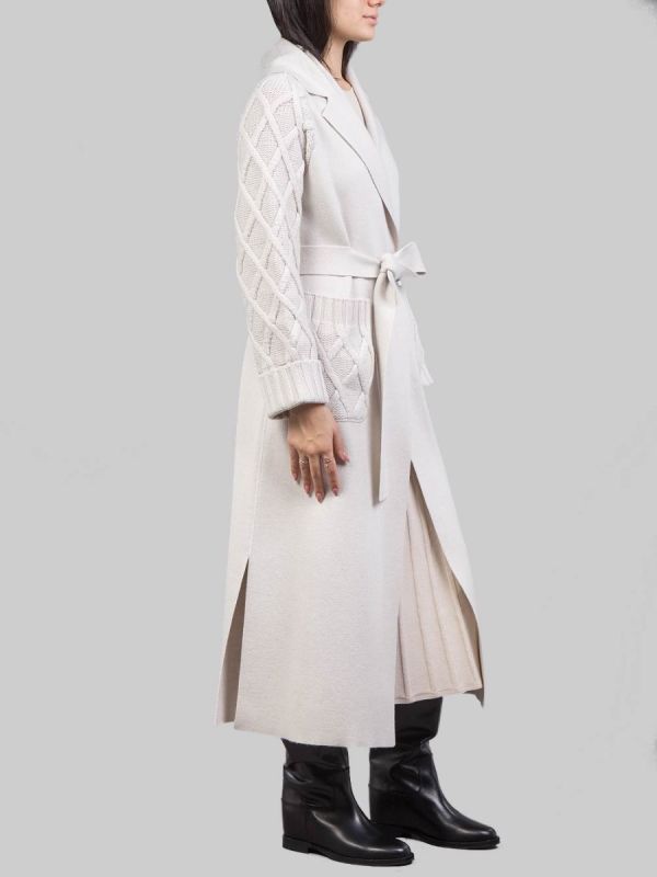 CAPPOTTO A VESTAGLIA CON INSERTI IN MAGLIA INTRECCIATA E CINTURA IN VITA