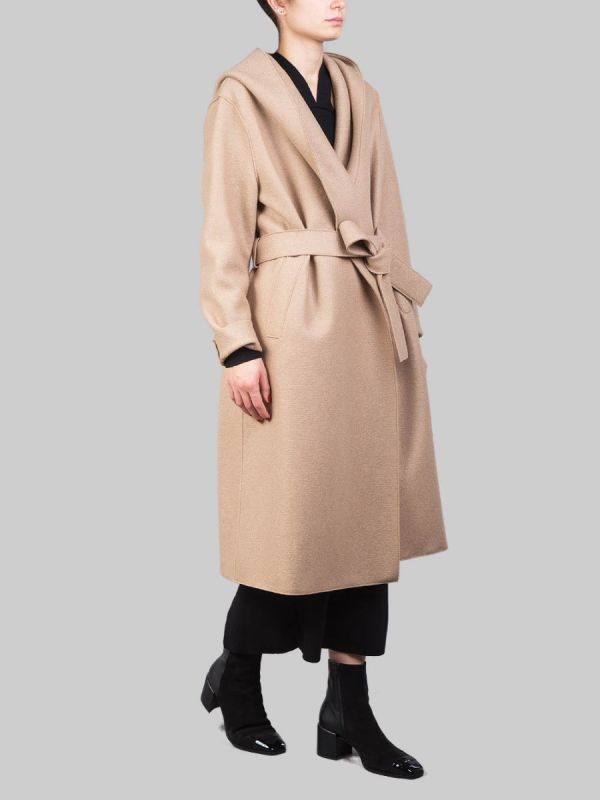 CAPPOTTO LUNGO CAMMELLO "A VESTAGLIA" IN LANA VERGINE PRESSATA CON CINTURA