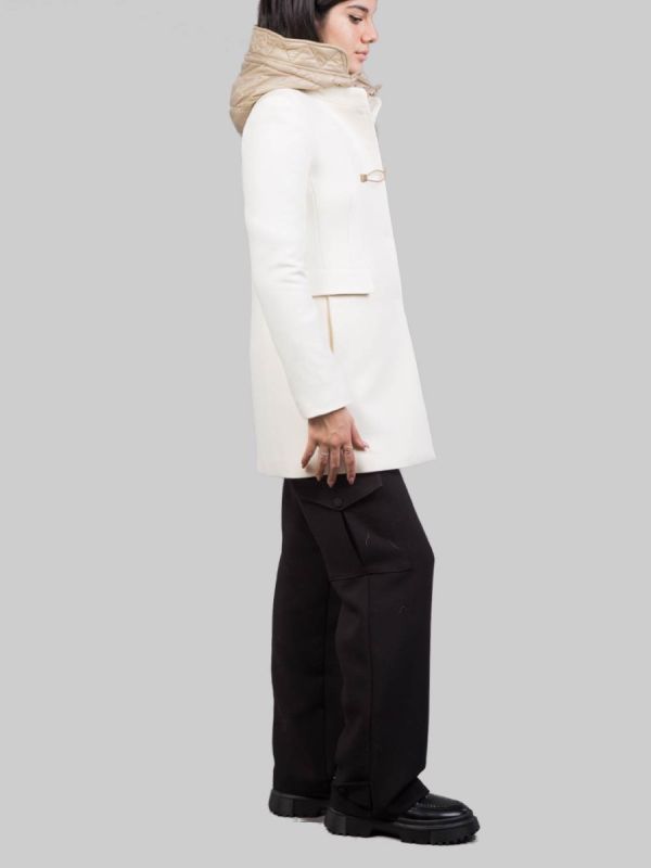 CAPPOTTO TOGGLE IN LANA E TESSUTO TECNICO BIANCO PANNA CON CAPPUCCIO