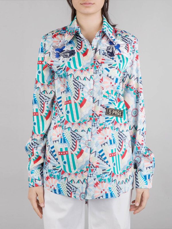CAMICIA OVERSIZE A FANTASIA CON PATCH