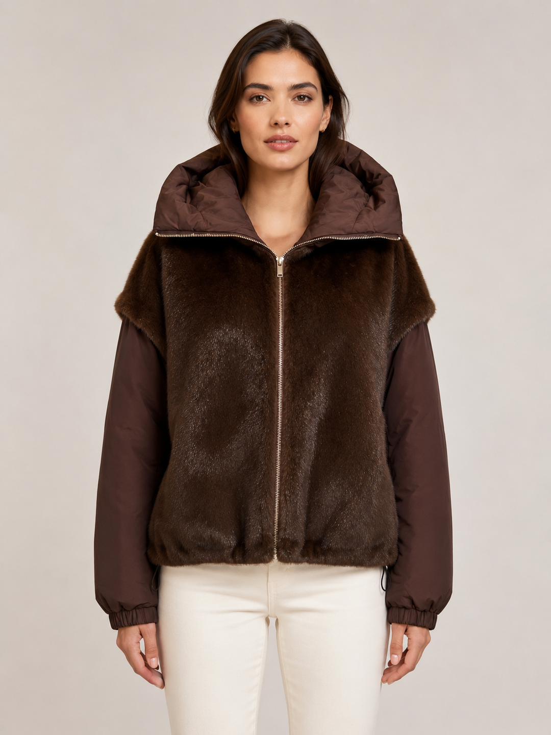 Eco pelliccia marrone con cappuccio