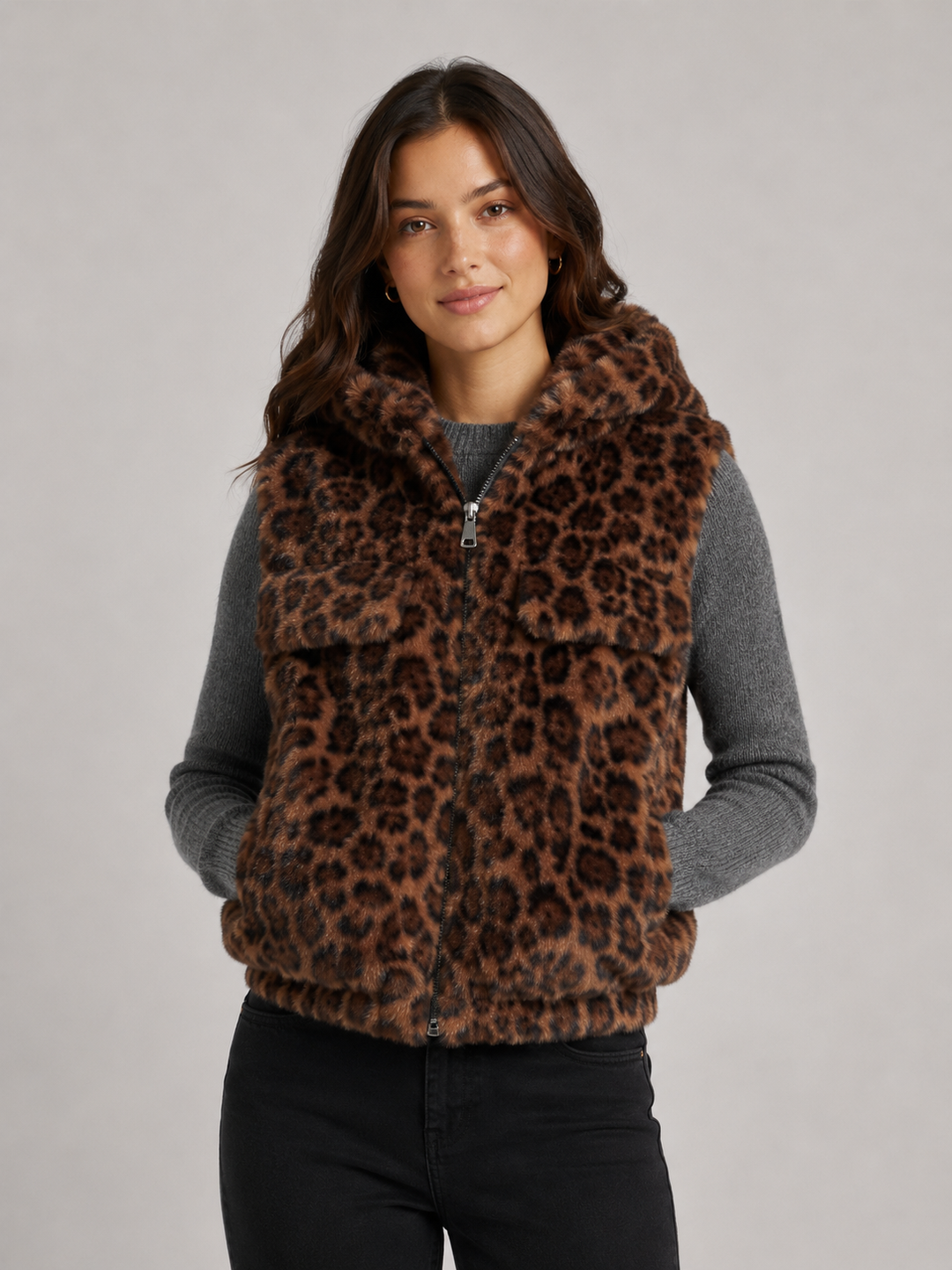 Gilet in Eco Pelliccia Leopardata con Cappuccio