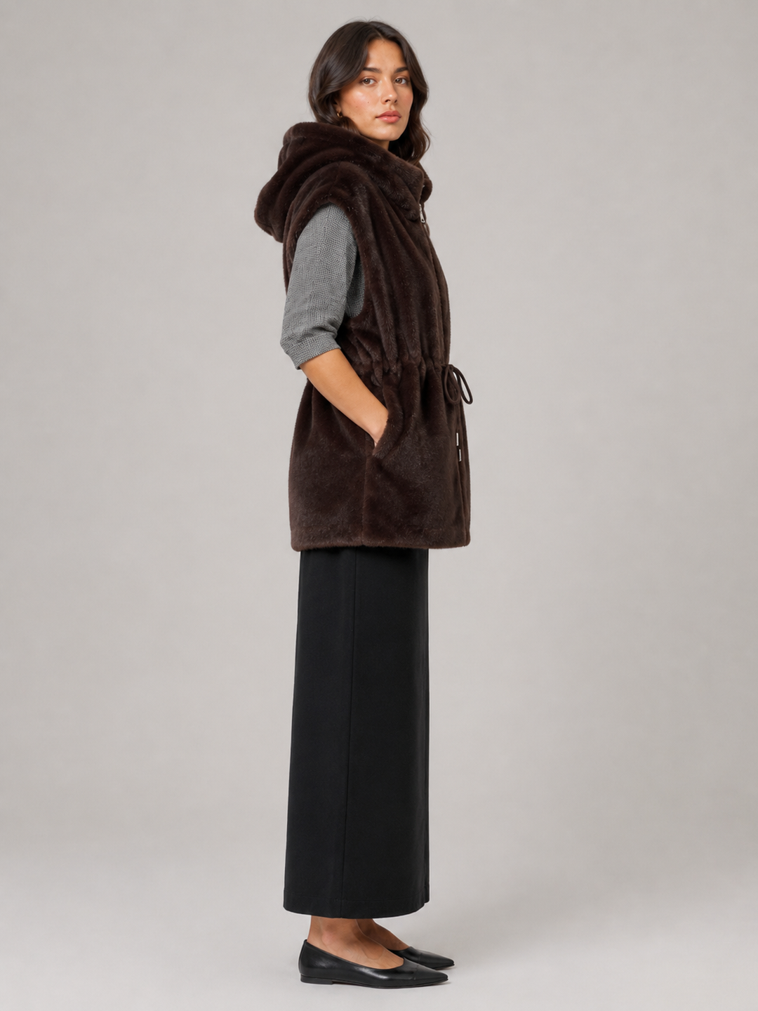 Gilet in eco pelliccia con coulisse