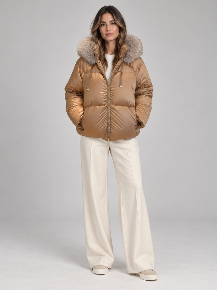 Bomber con cappuccio in pelliccia