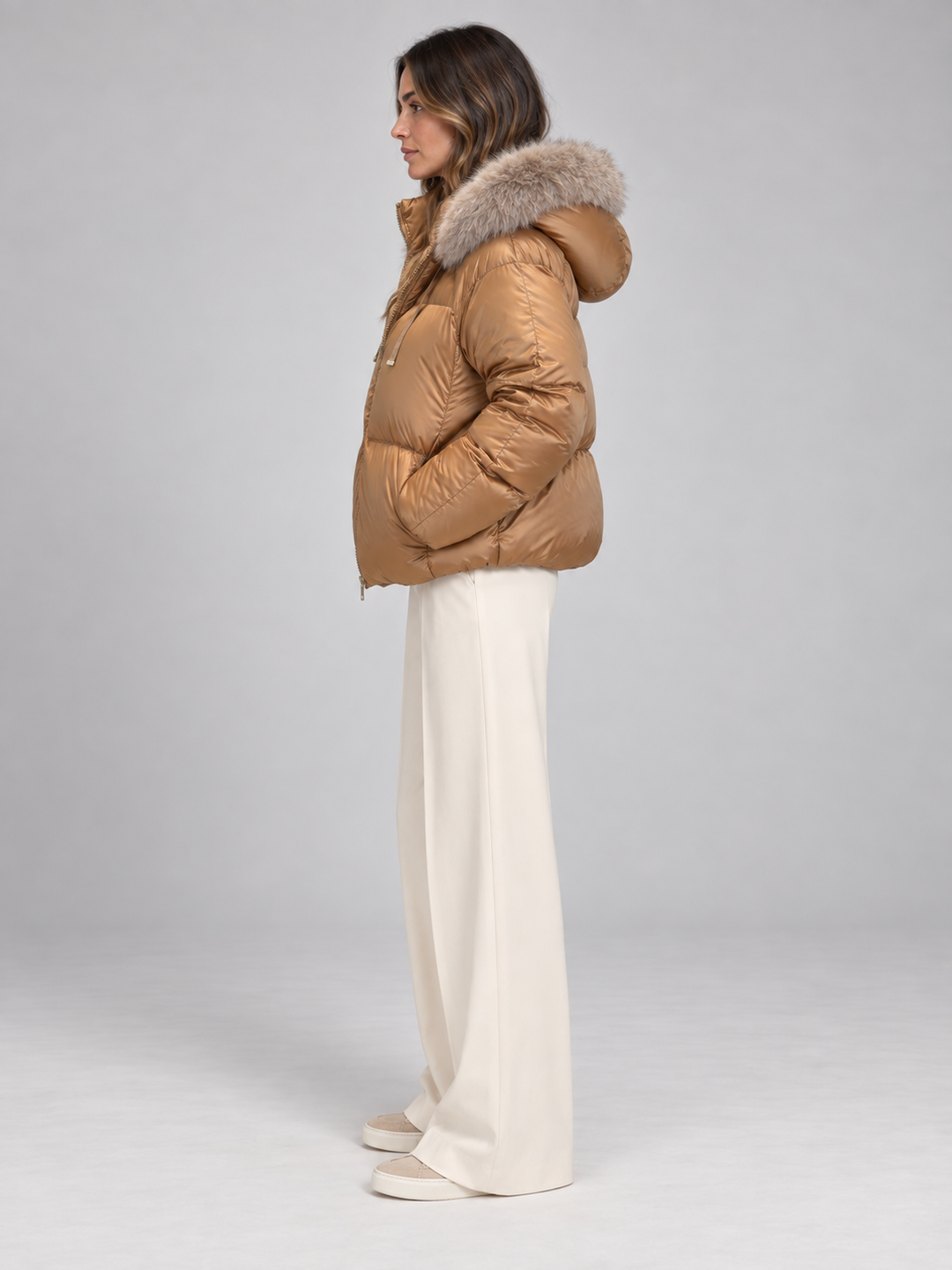 Bomber con cappuccio in pelliccia