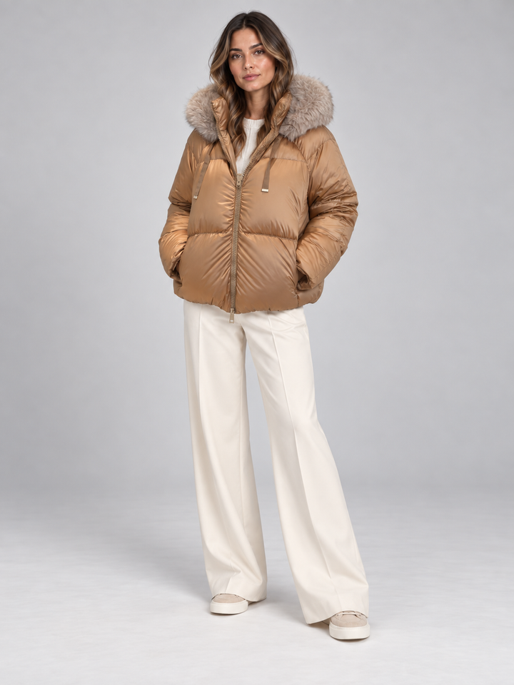 Bomber con cappuccio in pelliccia