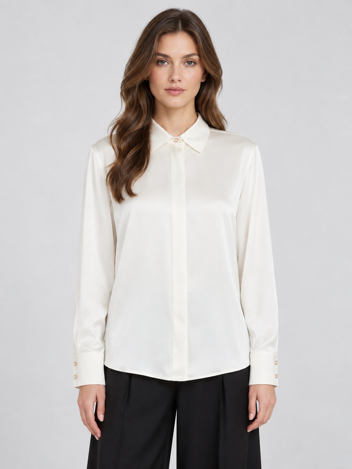 Camicia di seta con bottoni gioiello