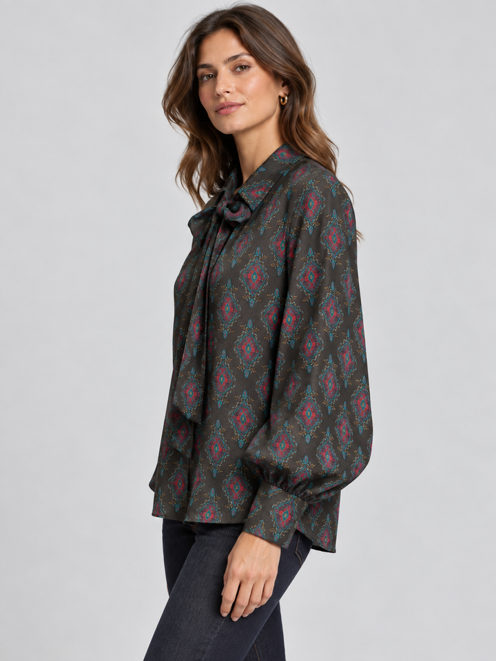 Camicia in viscosa con fiocco