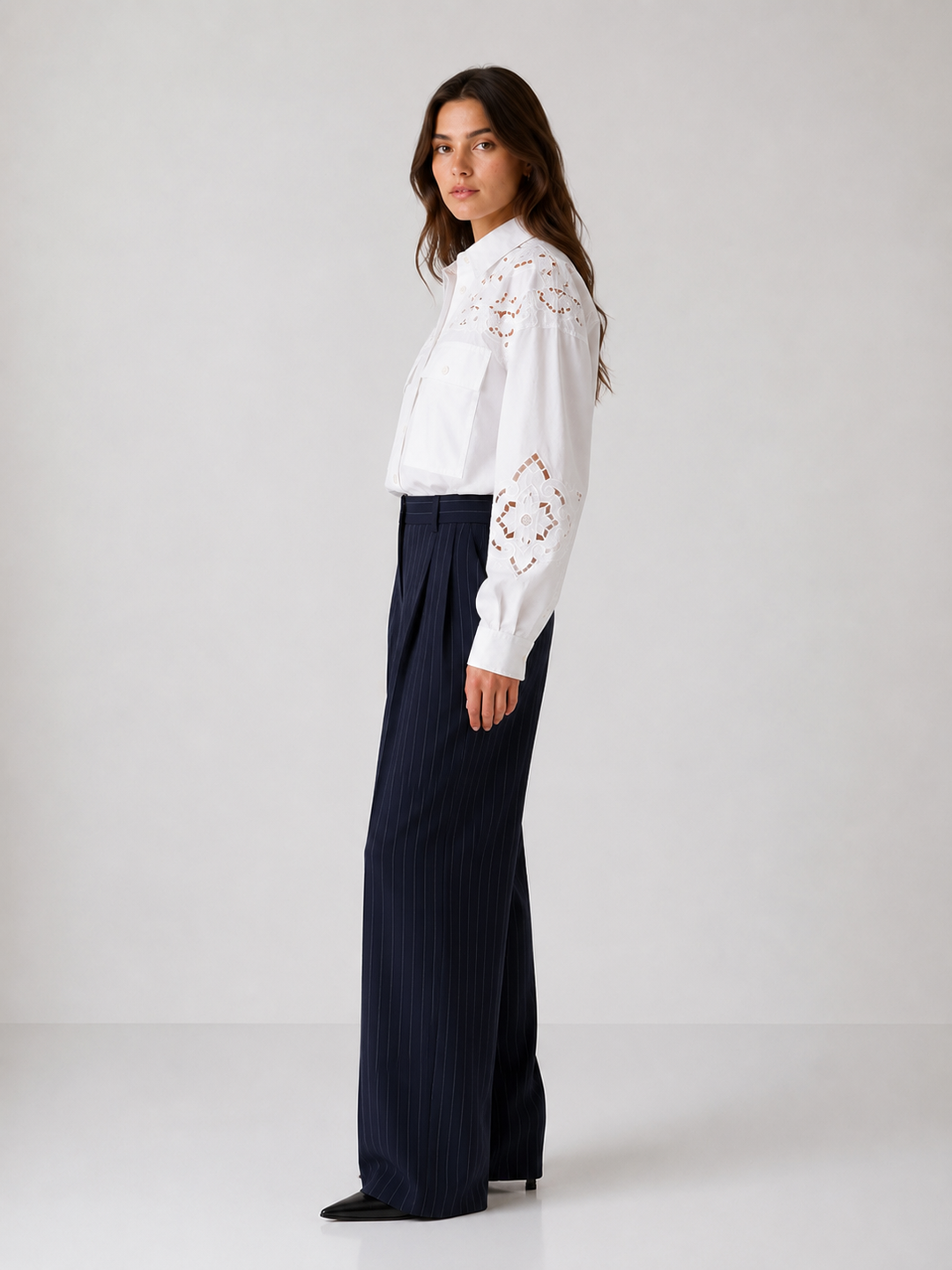 Camicia ricamata in cotone bianco