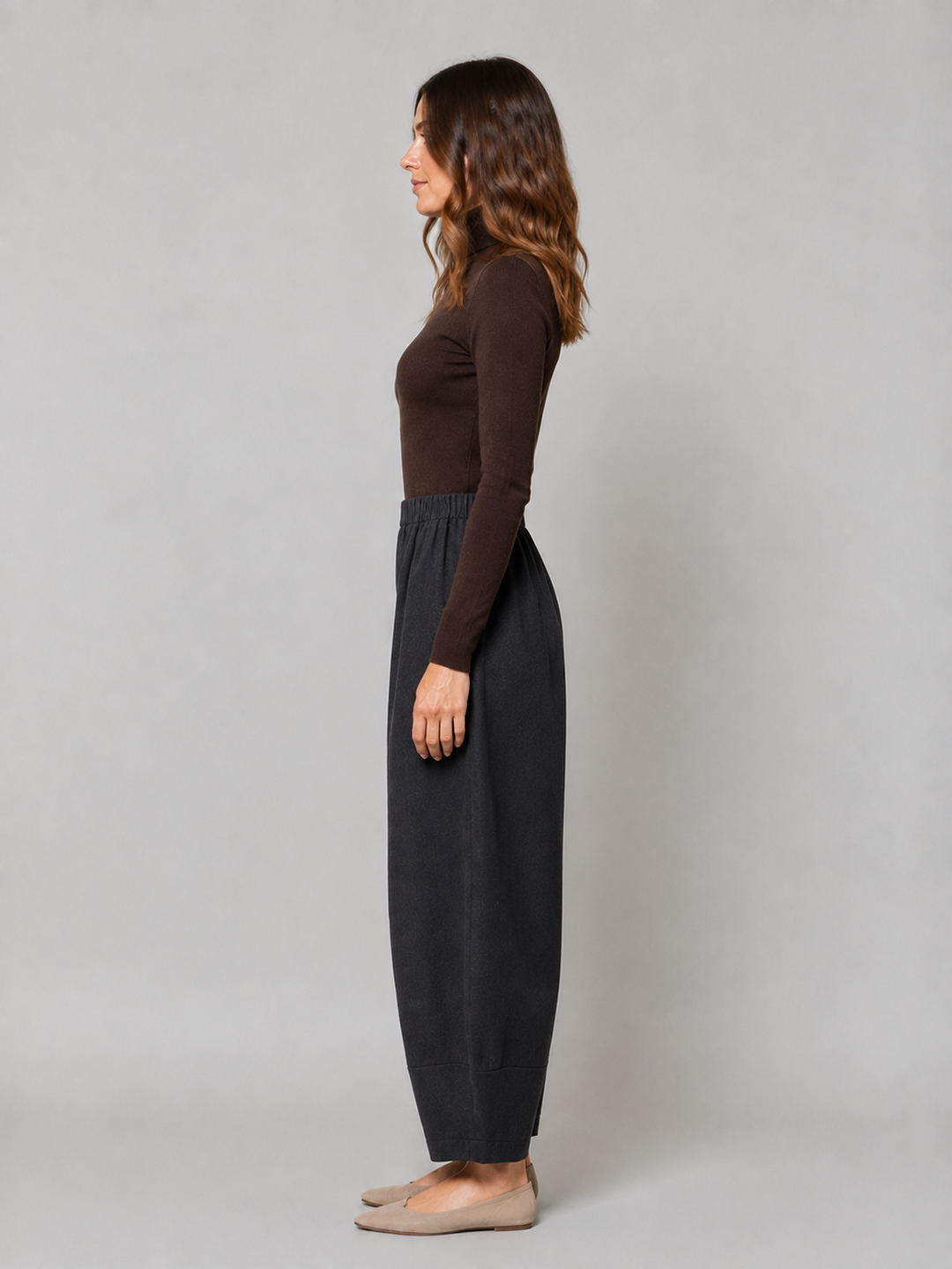 Pantalone ovetto con vita elasticizzata
