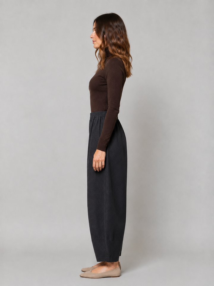 Pantalone ovetto con vita elasticizzata