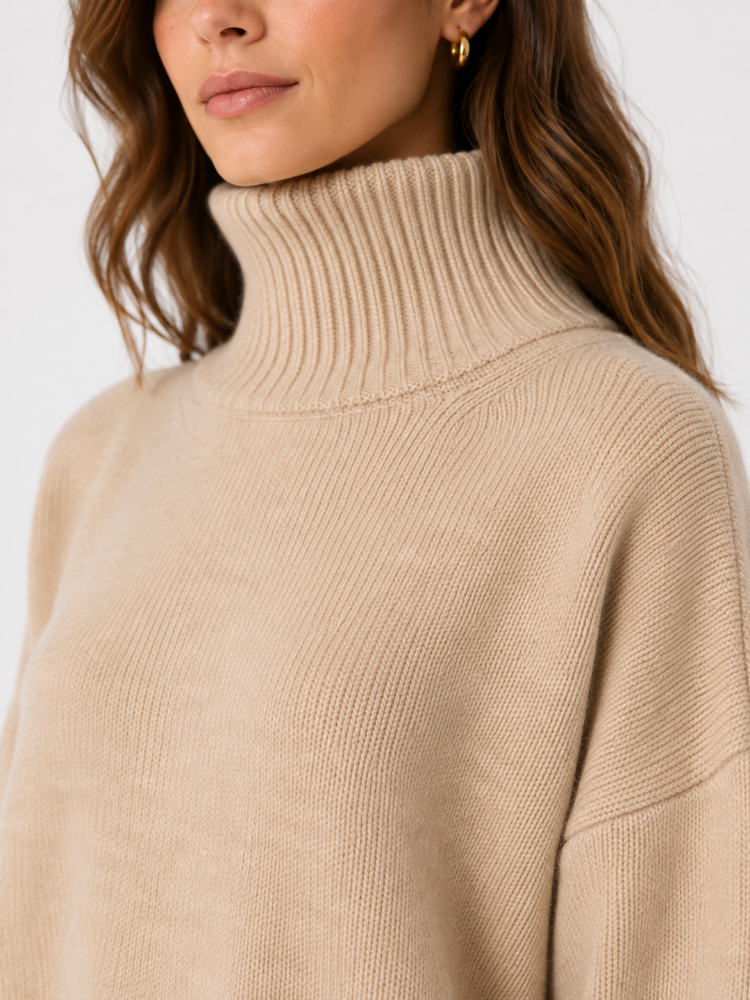 Maglia dolcevita in pura lana beige