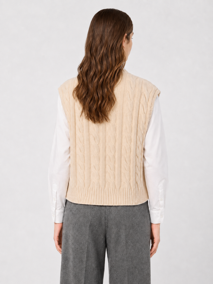 Gilet in lana a trecce