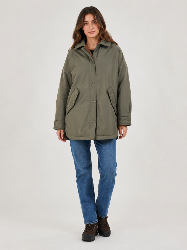 Parka corto imbottito con teddy