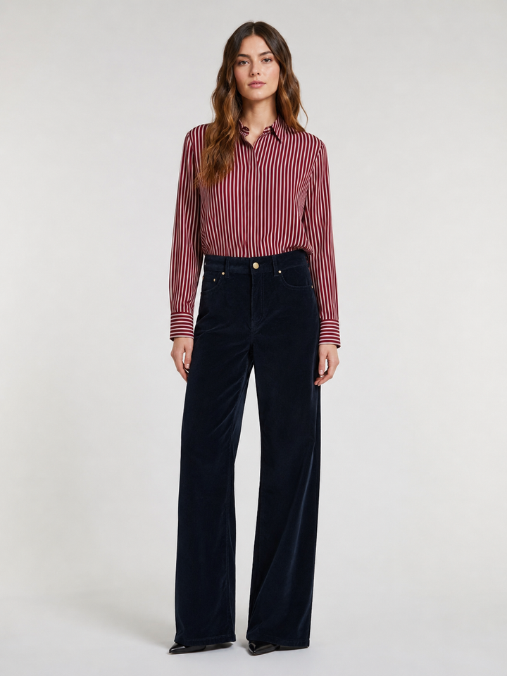 Pantaloni cinque tasche in velluto a costine
