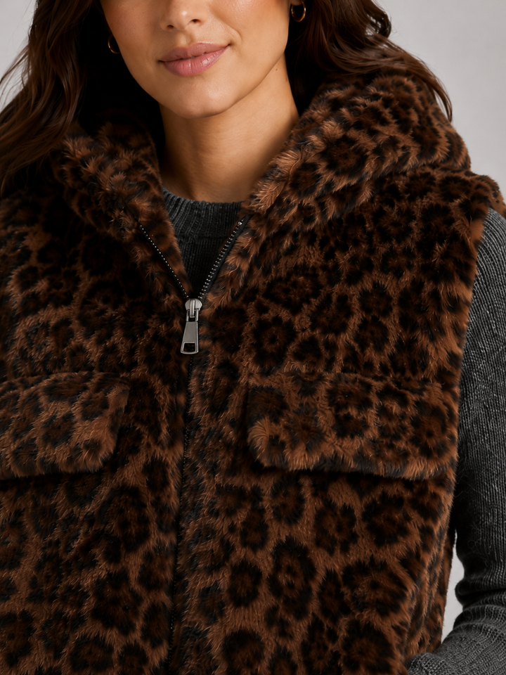 Gilet in Eco Pelliccia Leopardata con Cappuccio