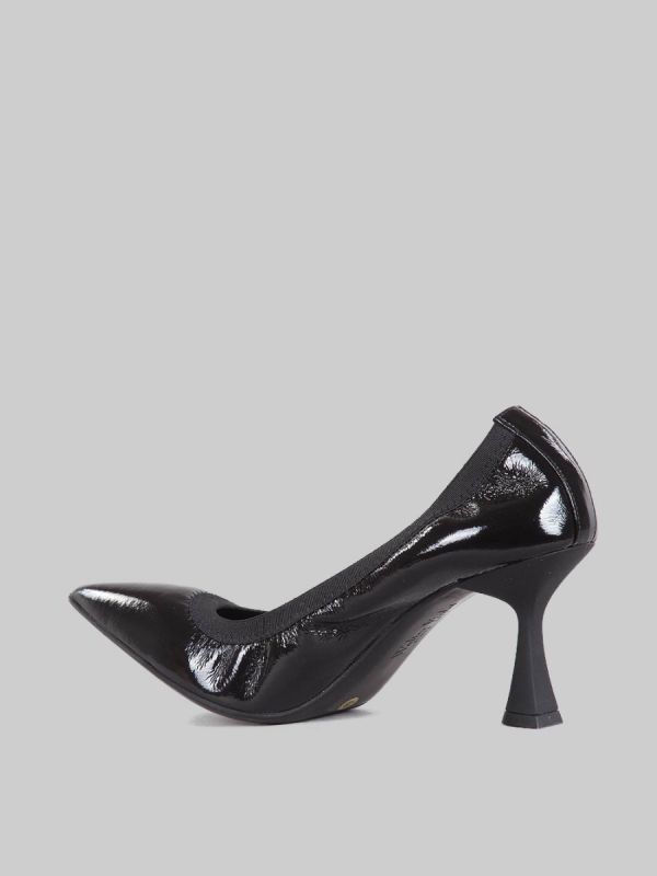 BLACK POLISHED LEATHER PUMP