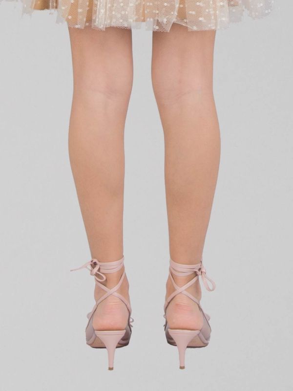 LEATHER DÉCOLLETÉ WITH BOW