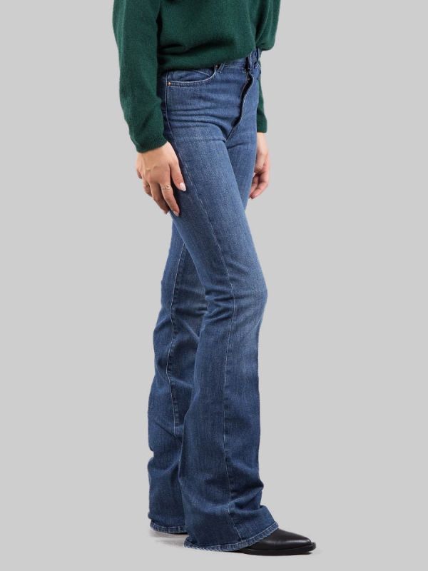 5 POCKET FLARE JEANS IN SLIM FIT STRETCH DENIM