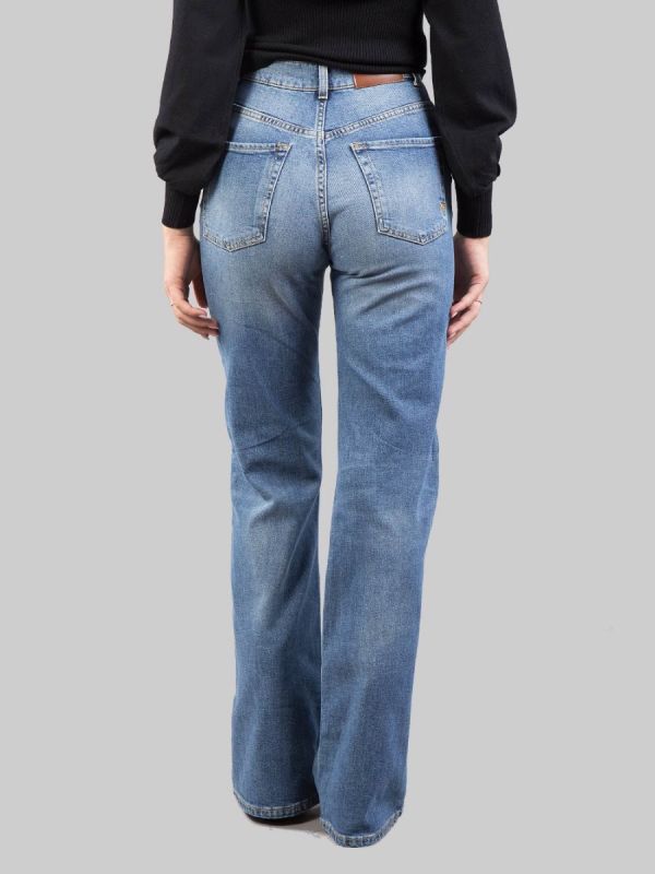 HIGH WAISTED JEANS WITH A FLARED BOTTOM WITH A LIGHT STRETCH
