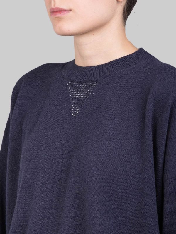SHORT CREW NECK SWEATER IN NATURAL YARN WITH LIGHT POINTS IN BLUE