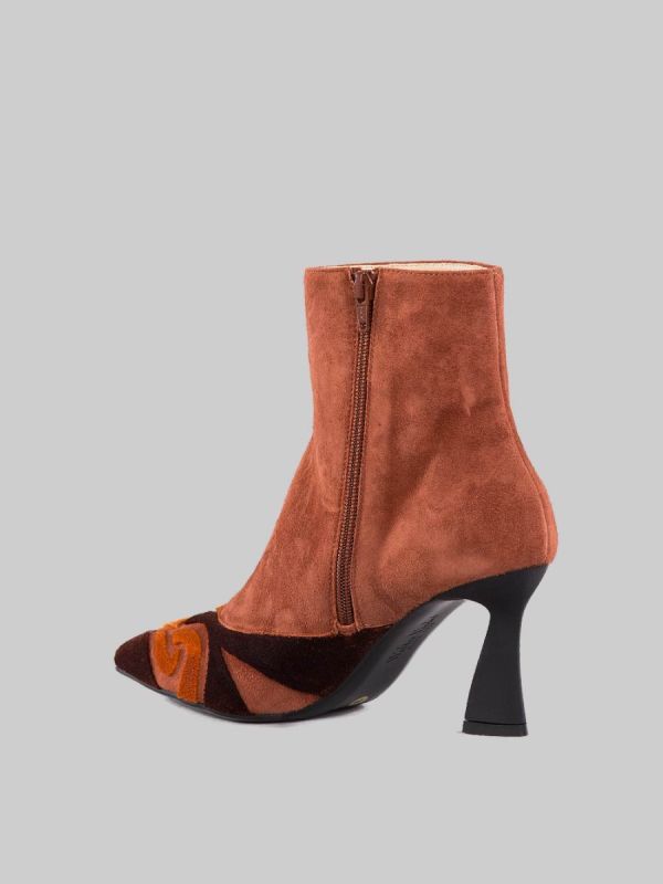 STIVALETTI IN PELLE SCAMOSCIATA CON INSERTI IN VELOUR