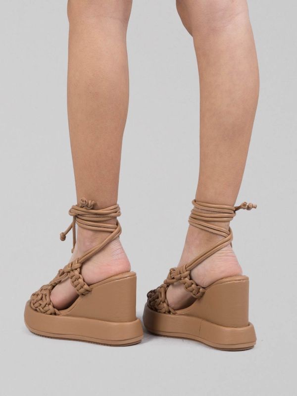 HIGH WOVEN LEATHER SANDALS WITH WEDGE