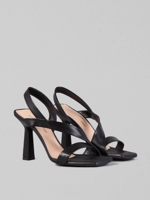 SMOOTH LEATHER SANDALS