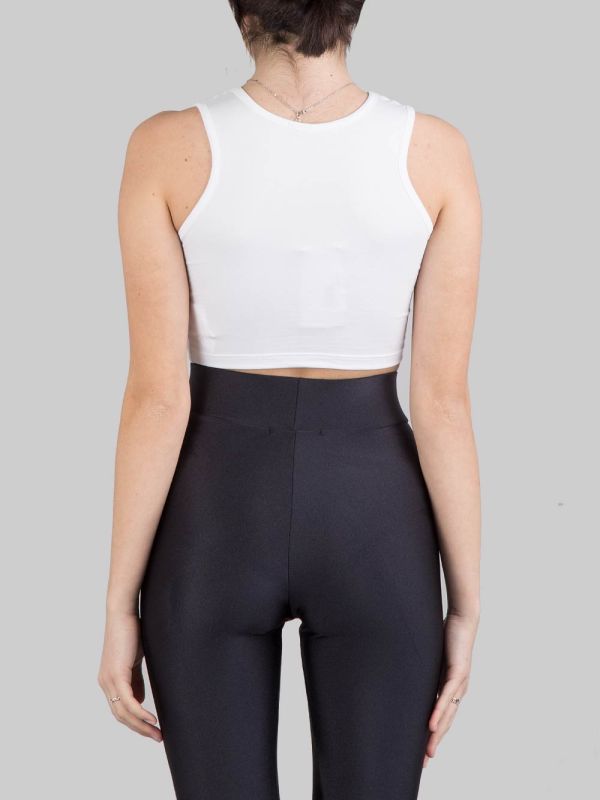 WHITE SLEEVELESS V-NECK CROPPED TOP